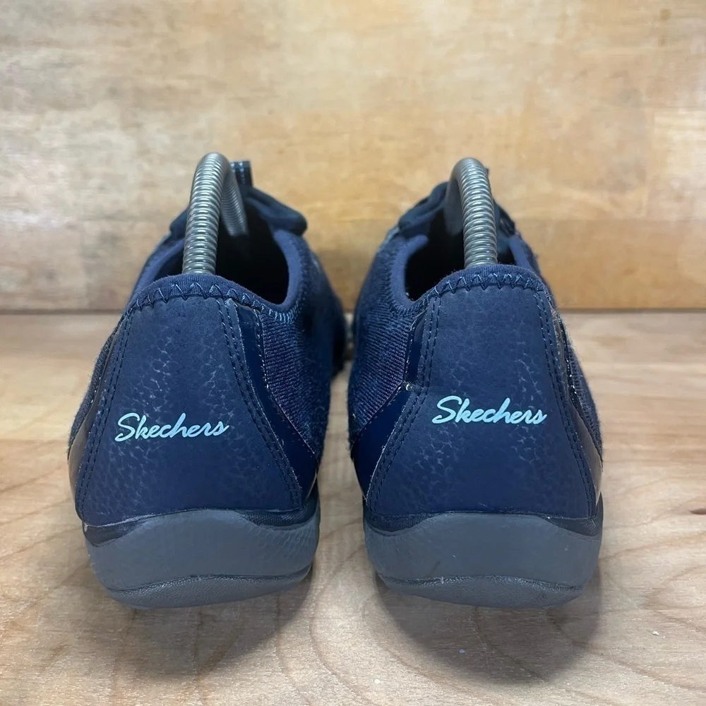 Skechers Breathe Easy Relaxed Fit Womens Sz 11 Slip On Shoes Sneakers Navy Blue - Picture 4 of 8